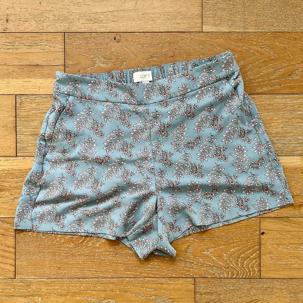 LOFT Floral Patterned Women's Shorts, size small
